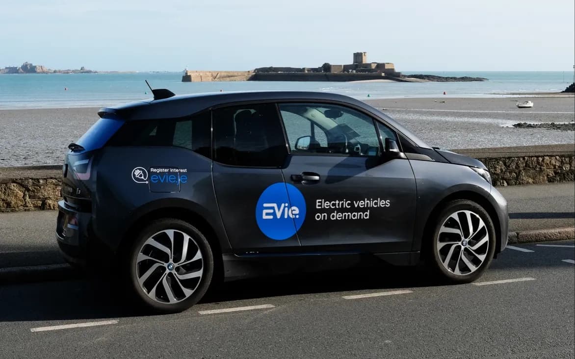 BMW i3